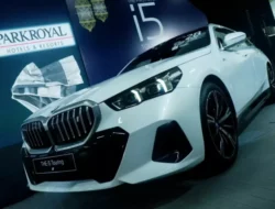 BMW Kenalkan Mobil Listrik Touring i5 dengan Banderol Rp2,2 Miliar