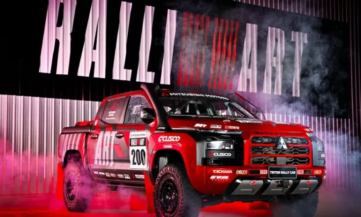Grafis Warna Berubah, Mitsubishi Triton Ralliart 2025 Diperkenalkan