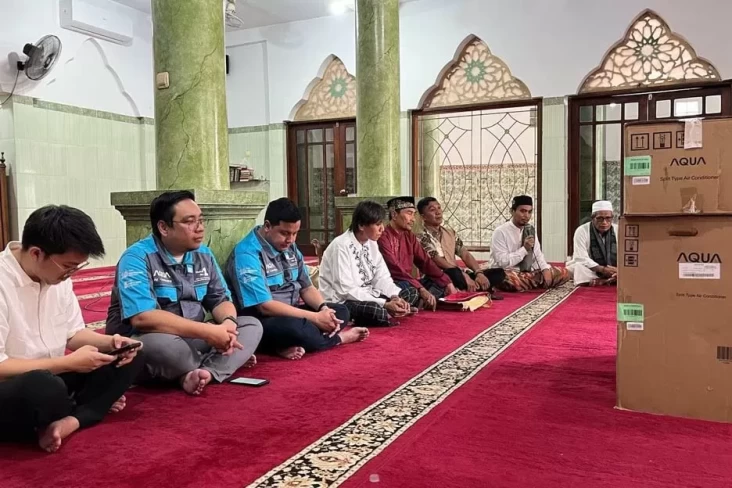 Kampanye Sejuknya Berbagi, AC AQUA Elektronik Sebarkan Kesejukan pada Periode Suci