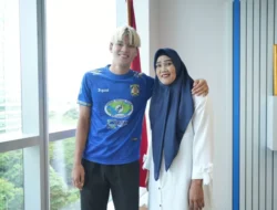 Kisah Pesepak Bola Balikpapan Raih Impian di area Tengah Keterbatasan