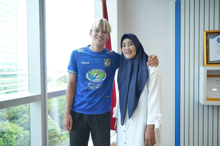 Kisah Pesepak Bola Balikpapan Raih Impian di area area Tengah Keterbatasan