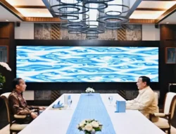 Momen Prabowo dan juga Jokowi Berbuka Puasa Bersama di area Istana