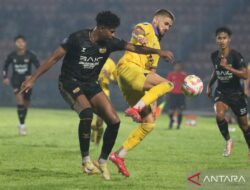 Pemain asing Kejuaraan 1 yang digunakan dipanggil negaranya pada jeda internasional