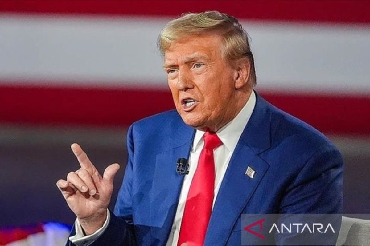 Trump sebut beliau harus bersatu dengan Pemimpin Rusia untuk akhiri konflik tanah tanah Ukraina