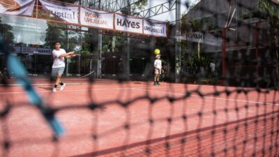 7 rekomendasi tempat padel terbaik di dalam Ibukota Indonesia