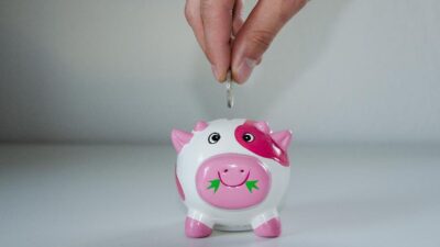 Ternyata Kebiasaan Rajin Menabung Bikin Warga RI Miskin, Kok Bisa?