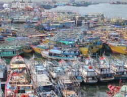 Nelayan Cirebon Mancing di Laut Jawa, Nyangkut Harta Karun Simbol Rupiah 720 M